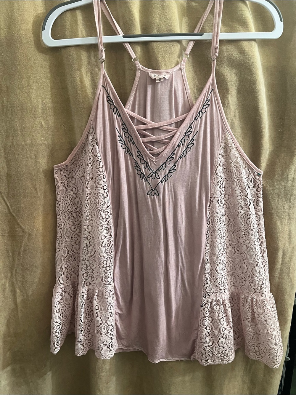 Lace-Panel Strappy V-Neck Tank Top - Dusty Pink